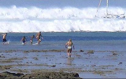 20070619230048-incoming-tsunami1.jpg